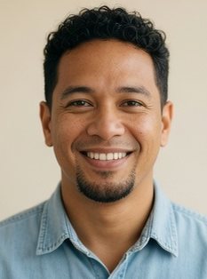 man in white crew neck shirt wearing black sunglasses